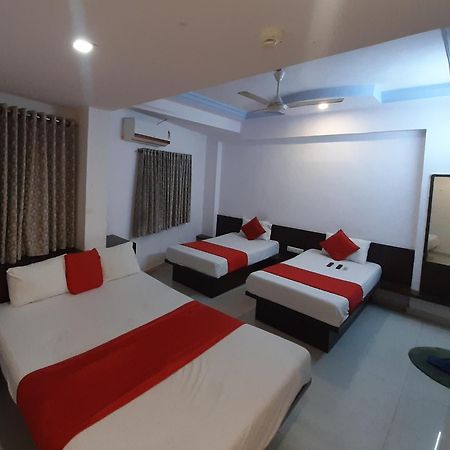 Hotel Royal Night Ahmedabad Exterior foto